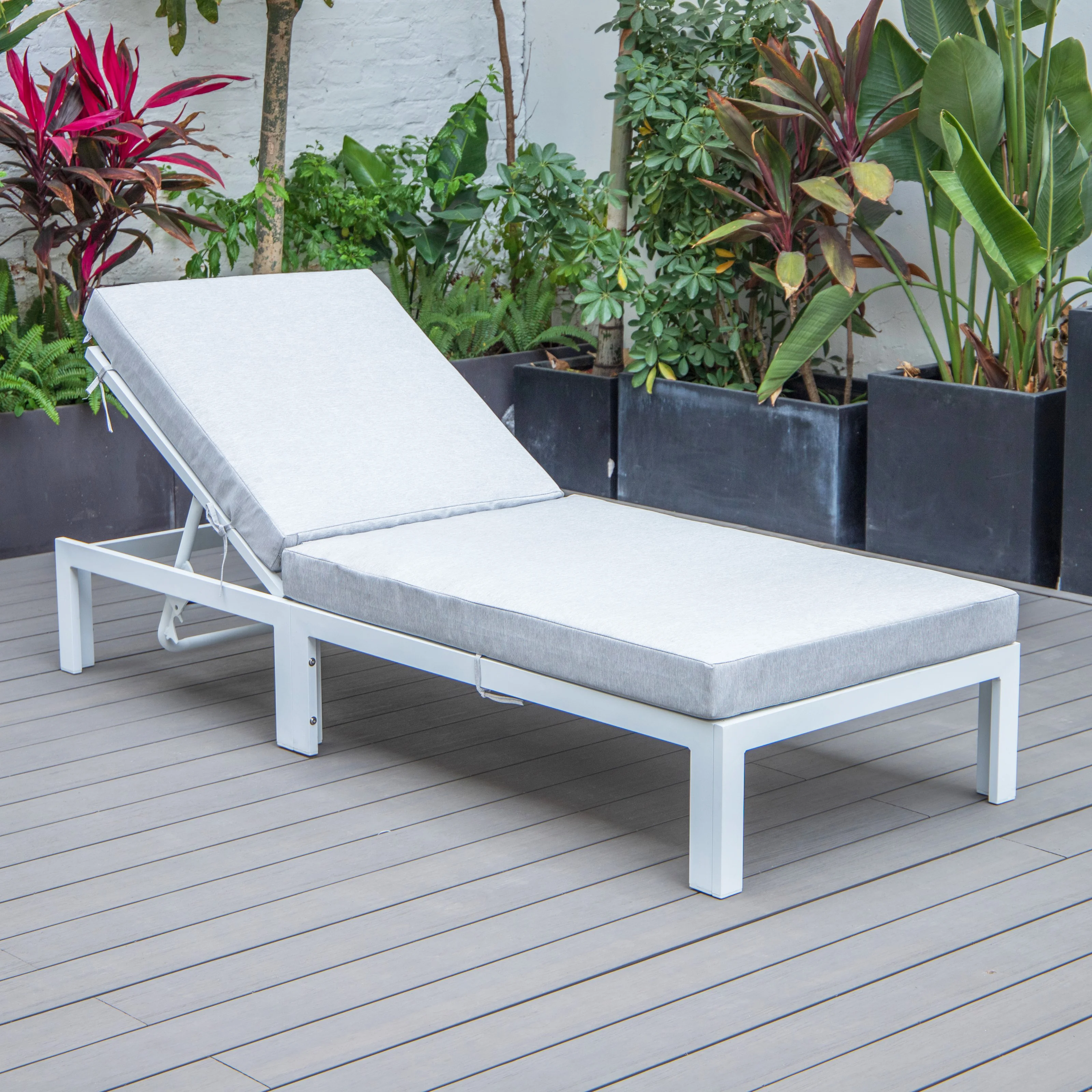 Chelsea Modern Outdoor White Chaise Lounge Chair With Cushions