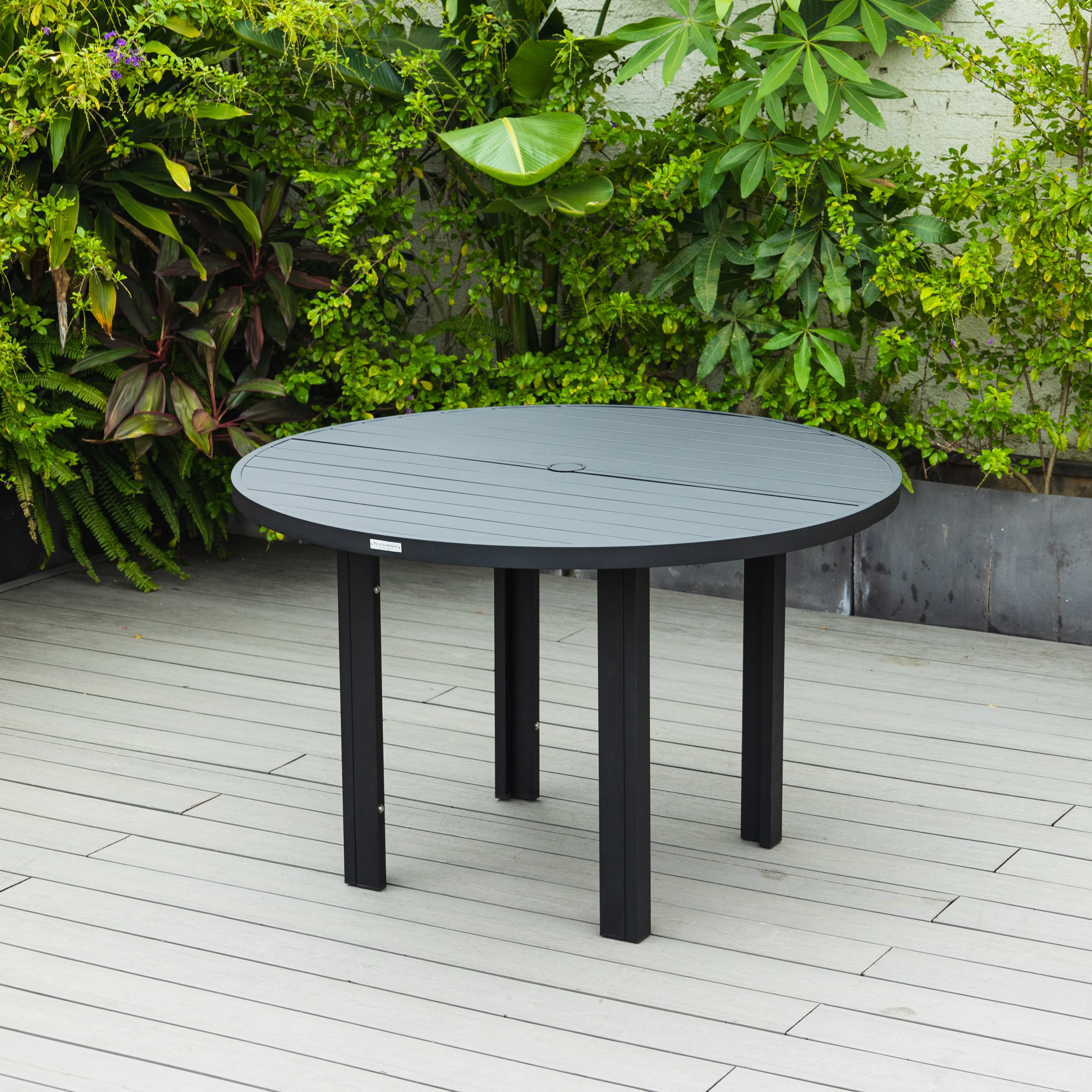 Chelsea 60? Round Outdoor Aluminum Dining Table for Patio