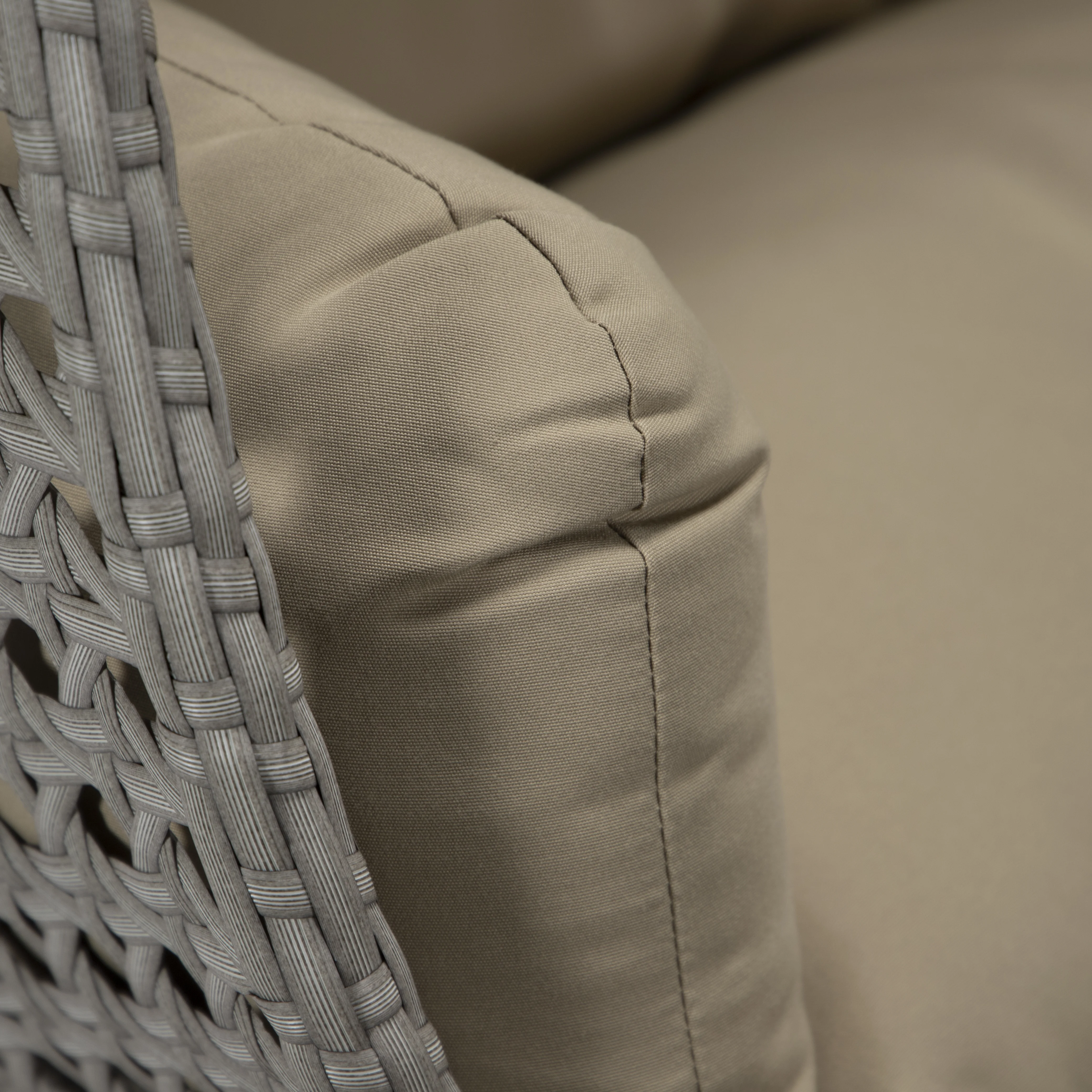 Mendoza Light Grey Wicker Hanging 2 person Egg Swing Chair