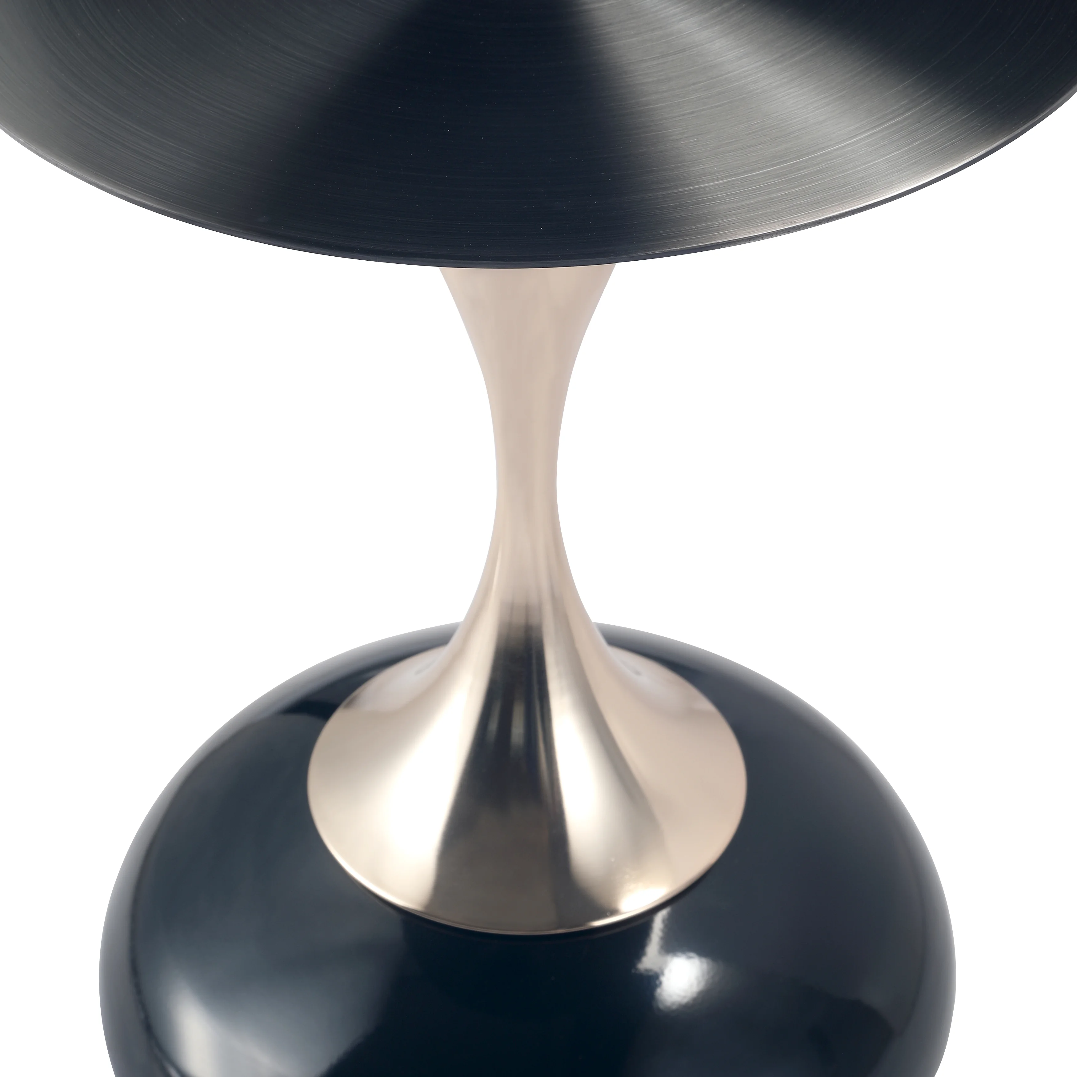 Savoy Collection Modern End Table In Shiny Black