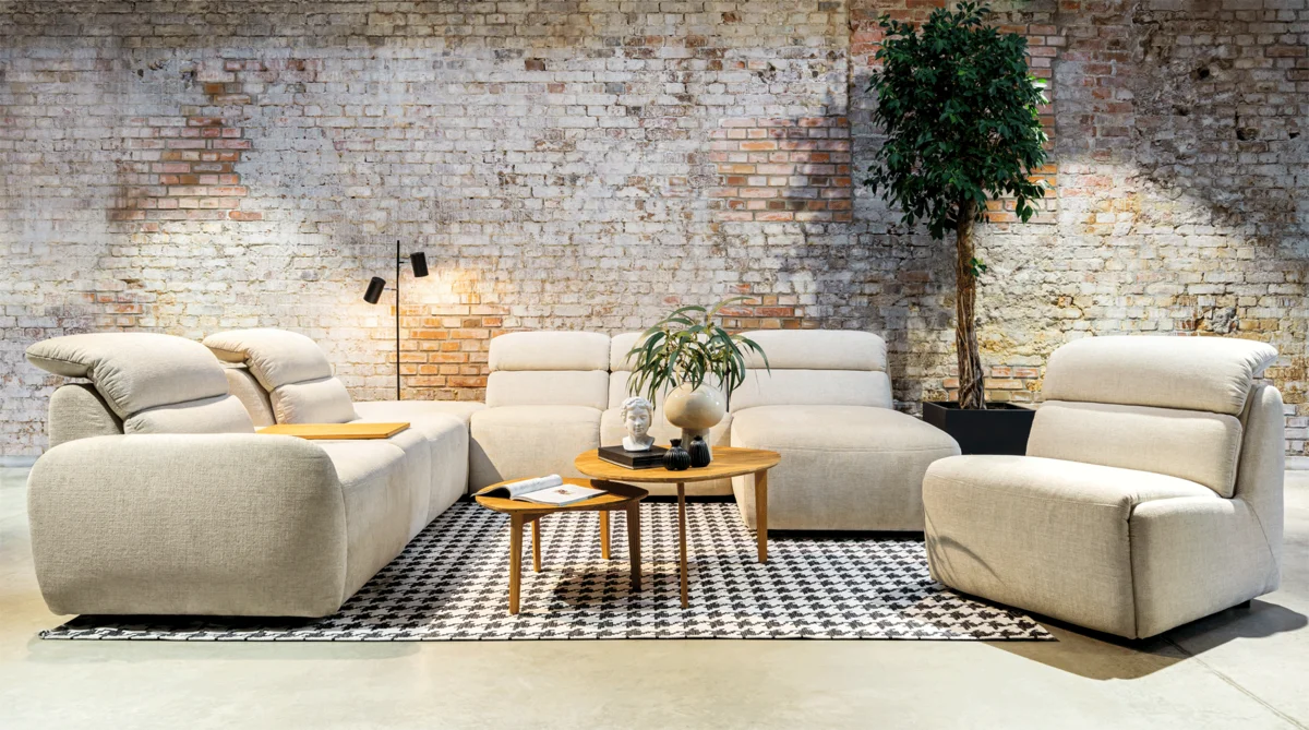 Loggia Sectional w/ Bed & storage