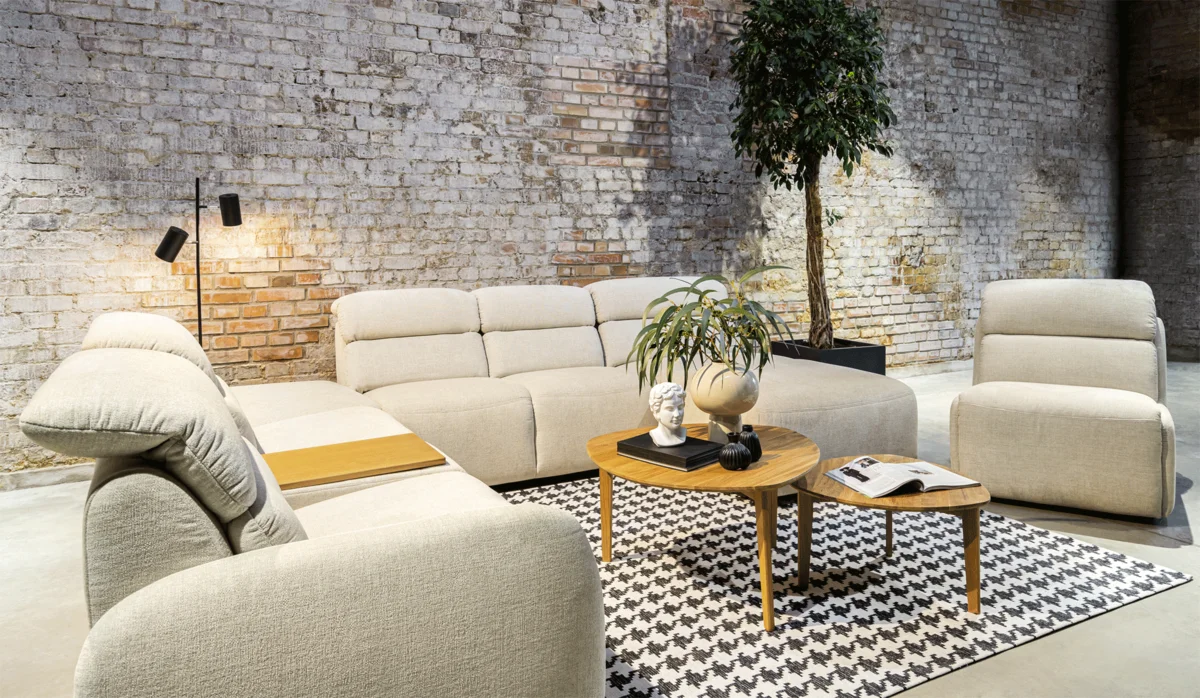 Loggia Sectional w/ Bed & storage