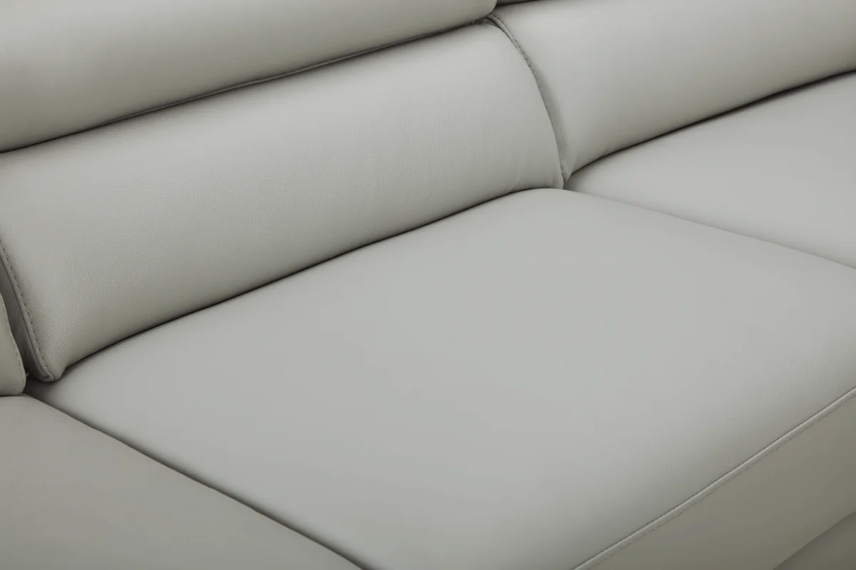 1576 Sectional Right by Kuka