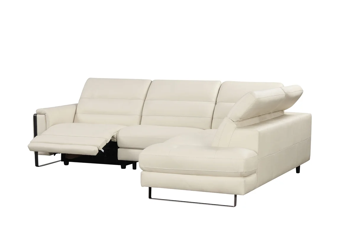 Eminence Sectional w/ recliner