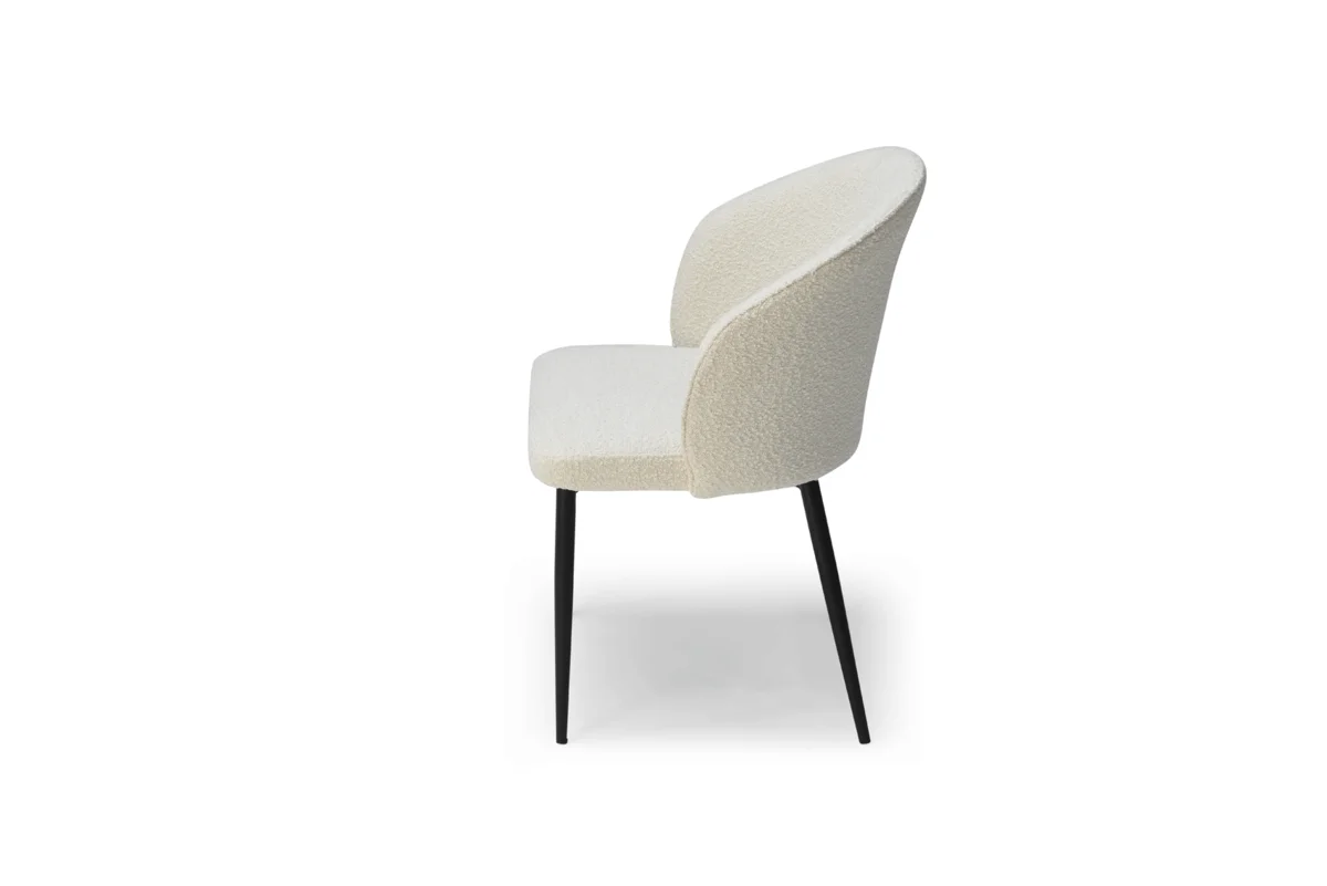 109 Dining Table with 2107 Chairs