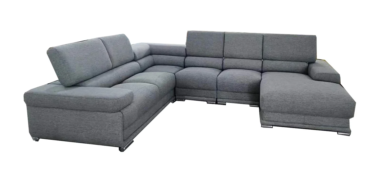 2119 Sectional w/ chase