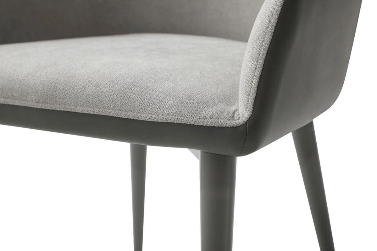 9035 Table with 1254 Chairs and 3012 buffet