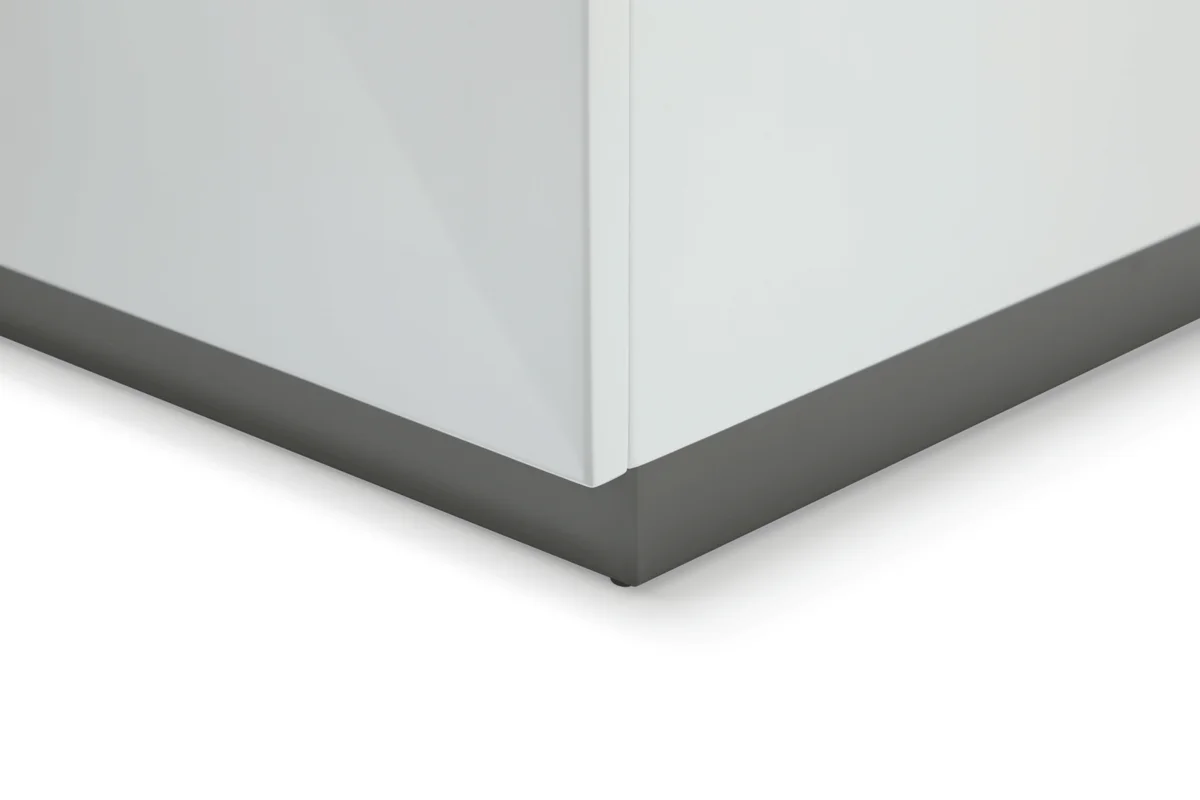 9035 Table with 1254 Chairs and 3012 buffet