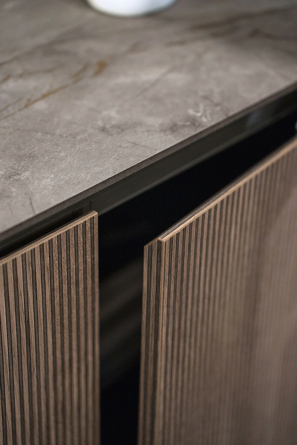 Hexagon 3 Door Buffet