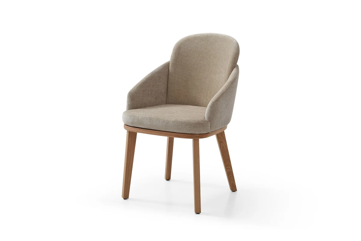 9493 Table with 1449 Chairs