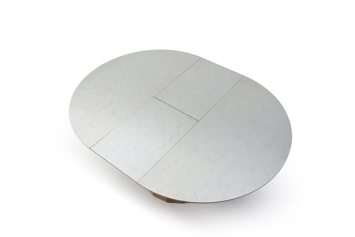 9493 Table with 1449 Chairs