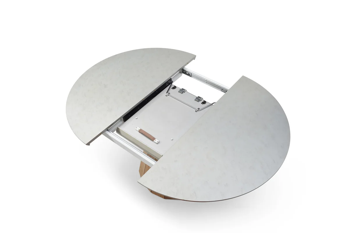 9493 Table with 1449 Chairs