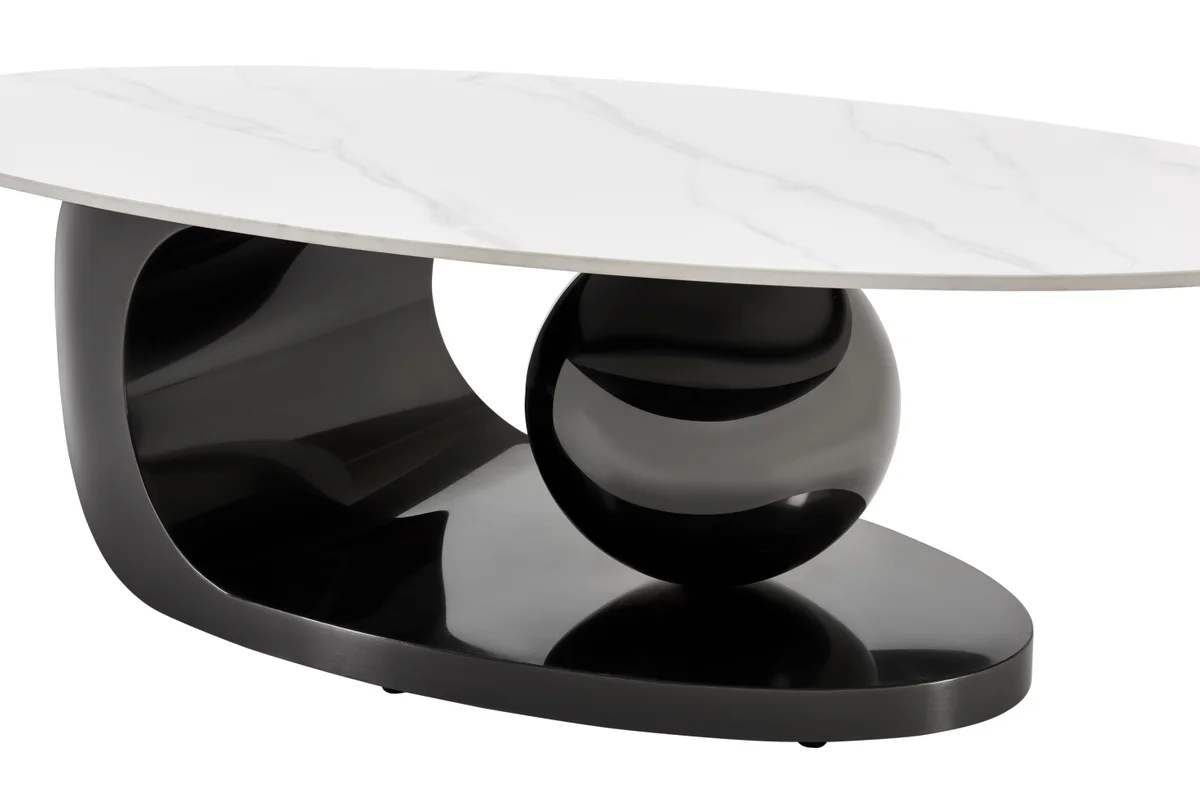 B440 Coffee table