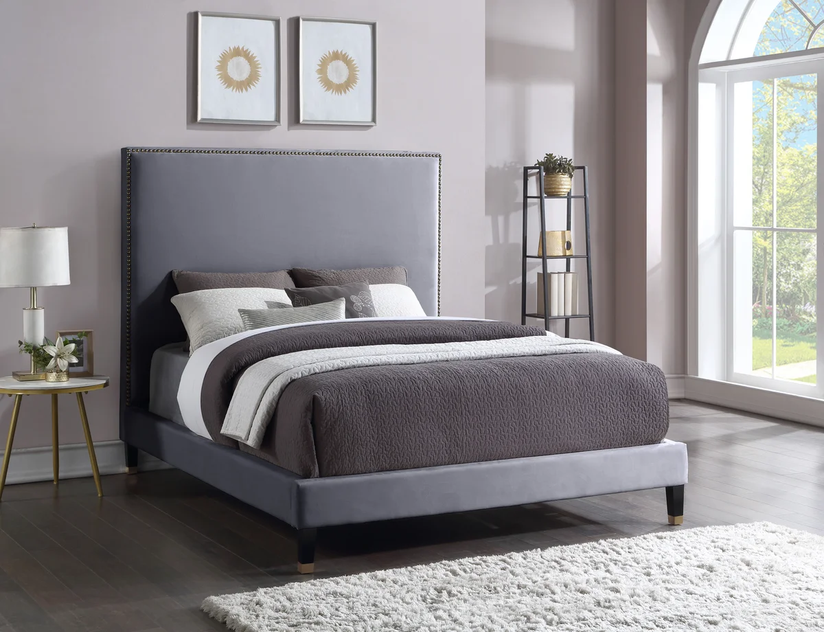 Harlie - King Bed - Gray - View 2