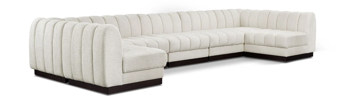 Quinn - 7 Piece Modular U-Shaped Sectional - Cream