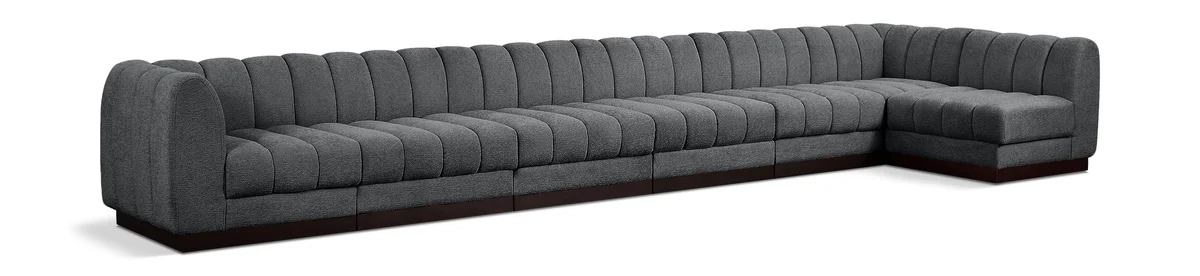 Quinn - 7 Piece Modular Sectional - Gray
