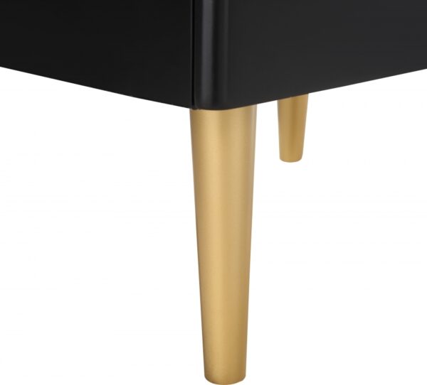 Zayne Wood Veneer Nightstand
