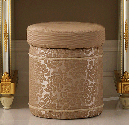 Liberty Pouf