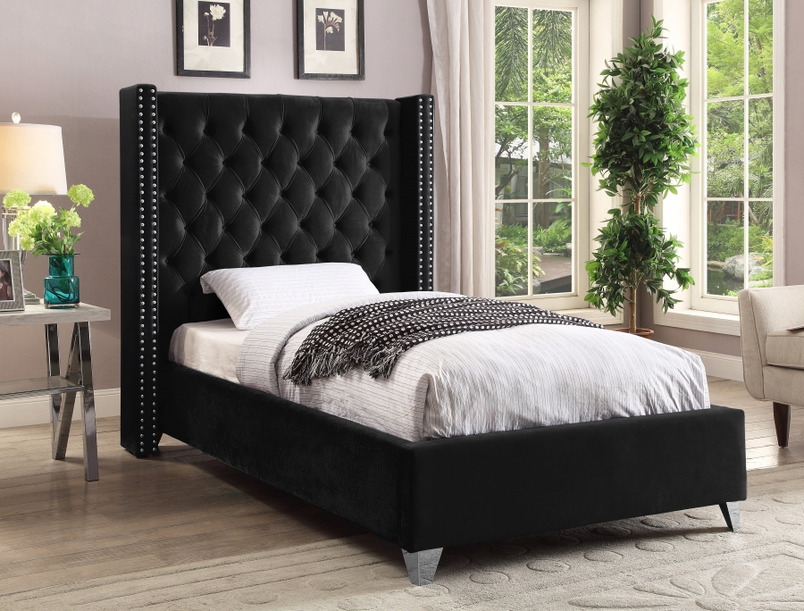 Aiden Velvet Upholstered Bed
