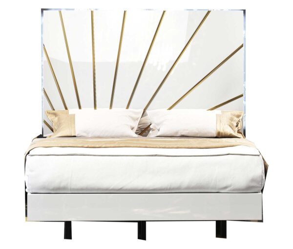 Oro White Ks Bed w/Light
