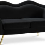 Lips 75" Velvet Upholstered Loveseat