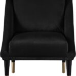 Elegante Velvet Upholstered Chair
