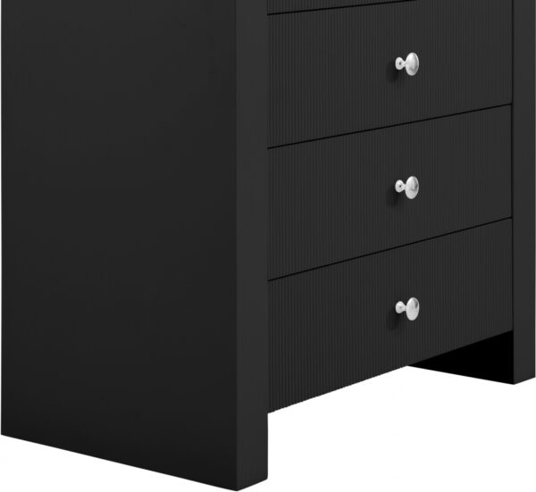 Artisto Ash Veneer Chest