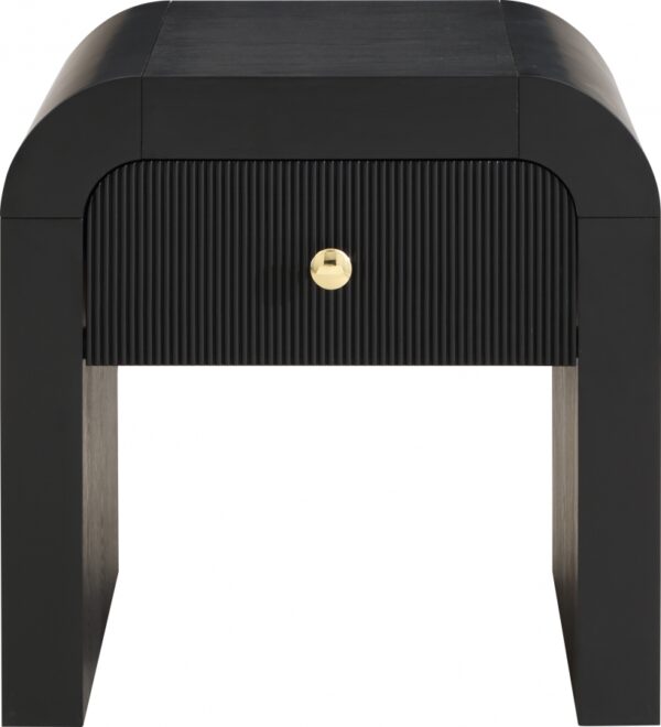 Artisto Ash Veneer End / Side Table