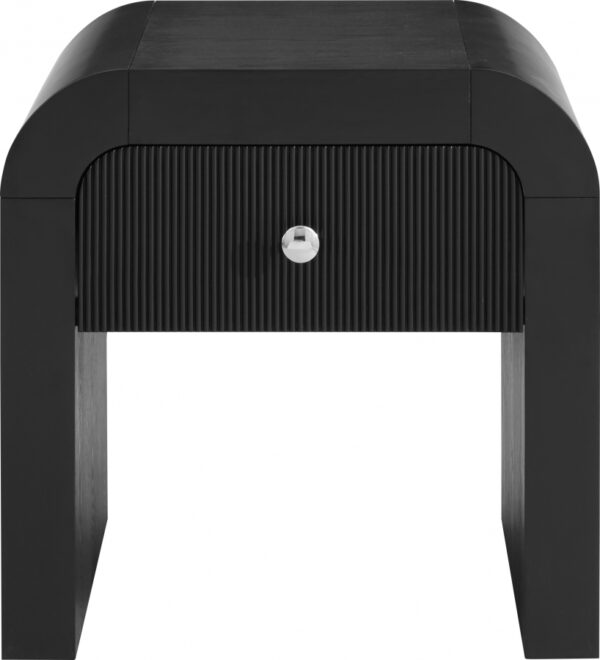 Artisto Ash Veneer End / Side Table