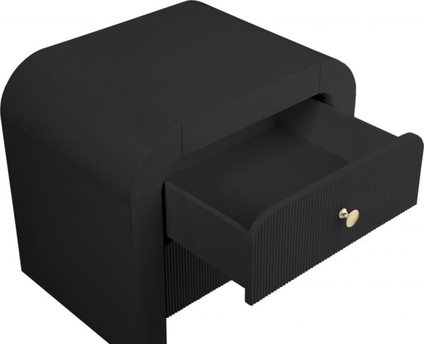 Artisto Ash Veneer Nightstand