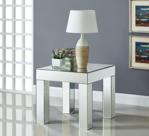 Lainy Mirrored End / Side Table