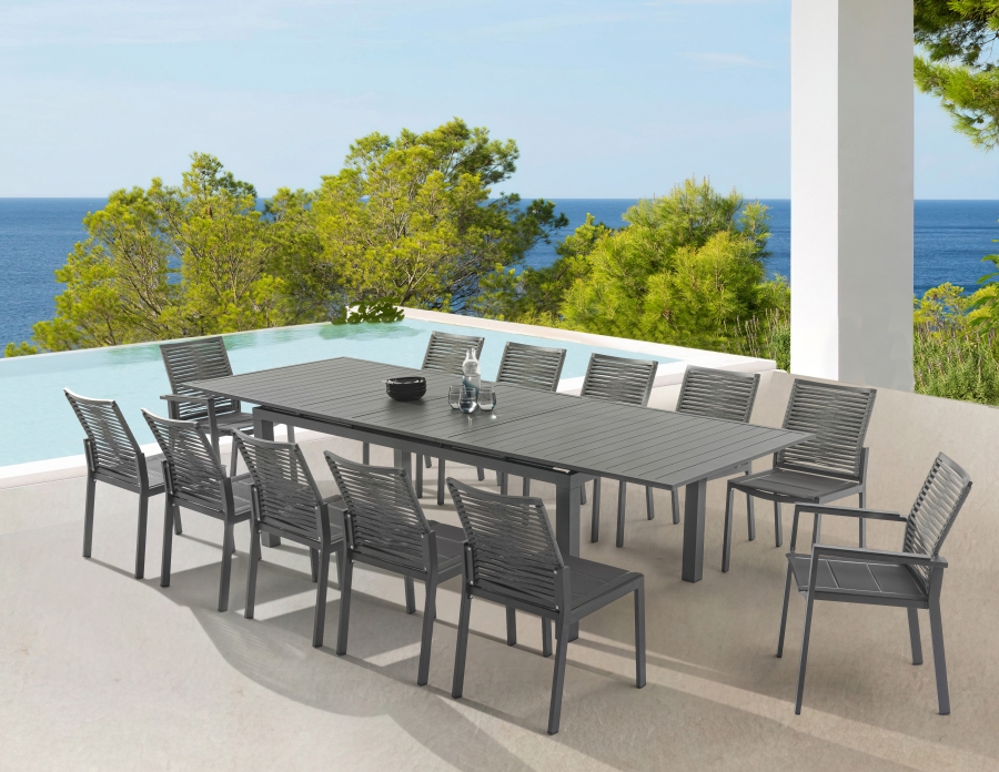 Maldives 95.5" - 119" Aluminum Extendable Outdoor Patio Dining Table