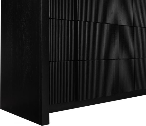 Fluted Solid Wood And Oak Veneer Dresser