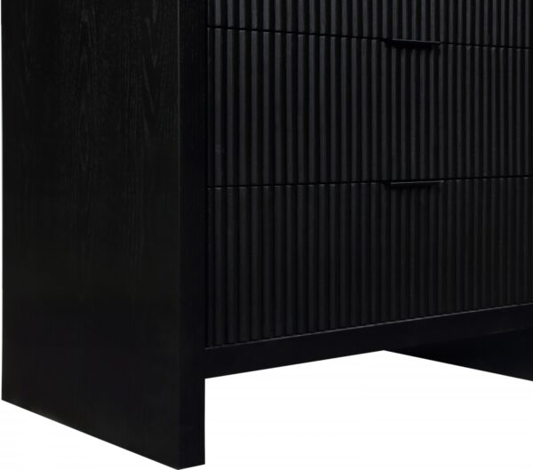 Fairfax Solid Wood And Oak Veneer Chest