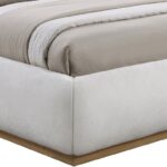 Vaughn Chenille Fabric Upholstered Bed