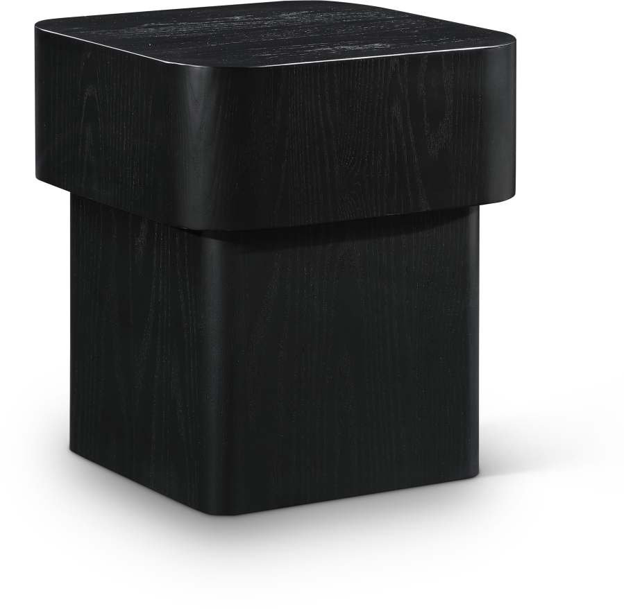 Oakmont Oak Veneer End / Side Table