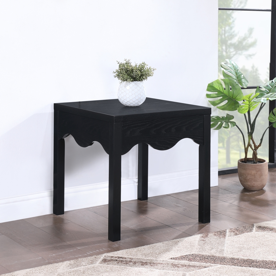 Fiora Oak Veneer End / Side Table