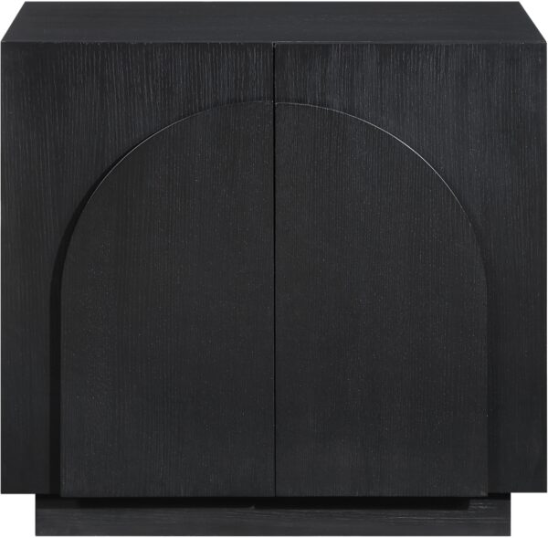 Navona Oak Veneer Sideboard / Buffet