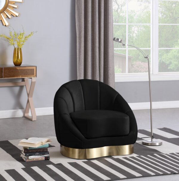 Shelly Velvet Upholstered Chair