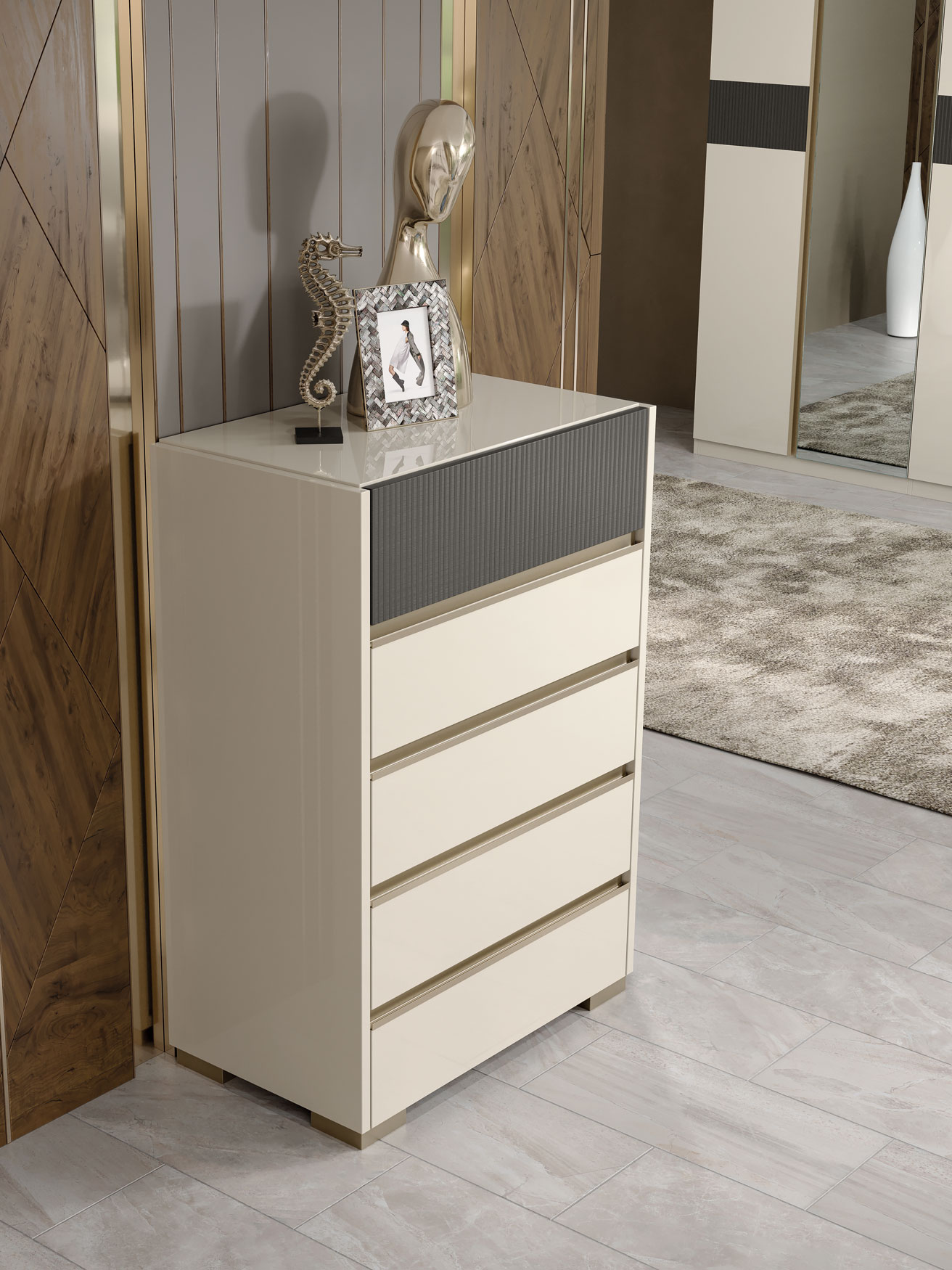Alfa Chest Gallery 1