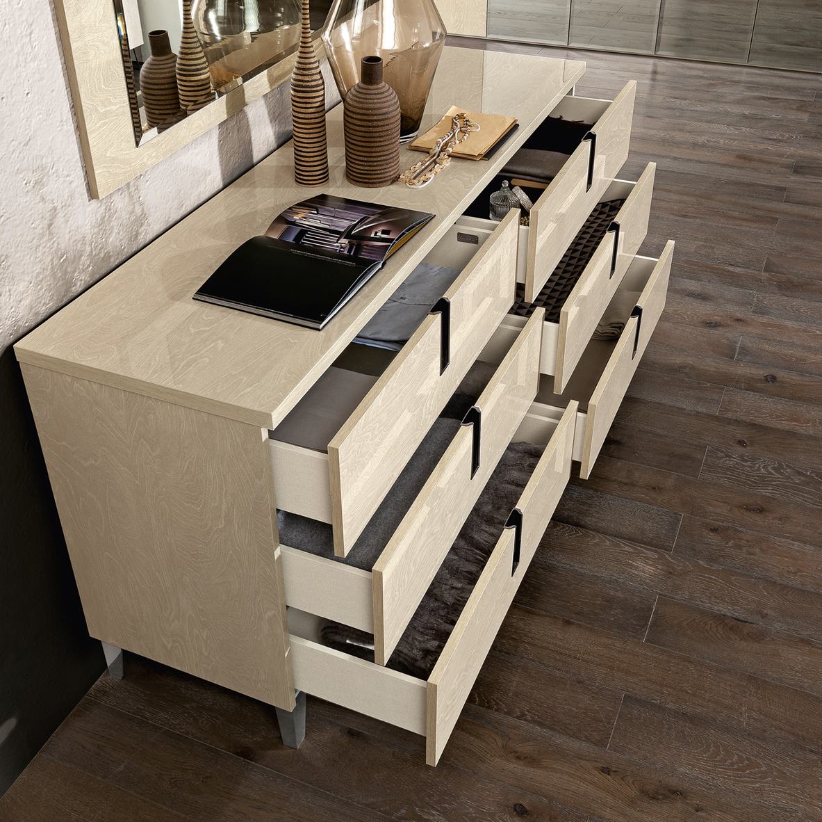 Camel Ambra Dresser/Mirror Gallery 1