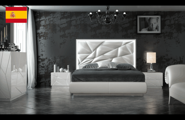 Kiu Bedroom