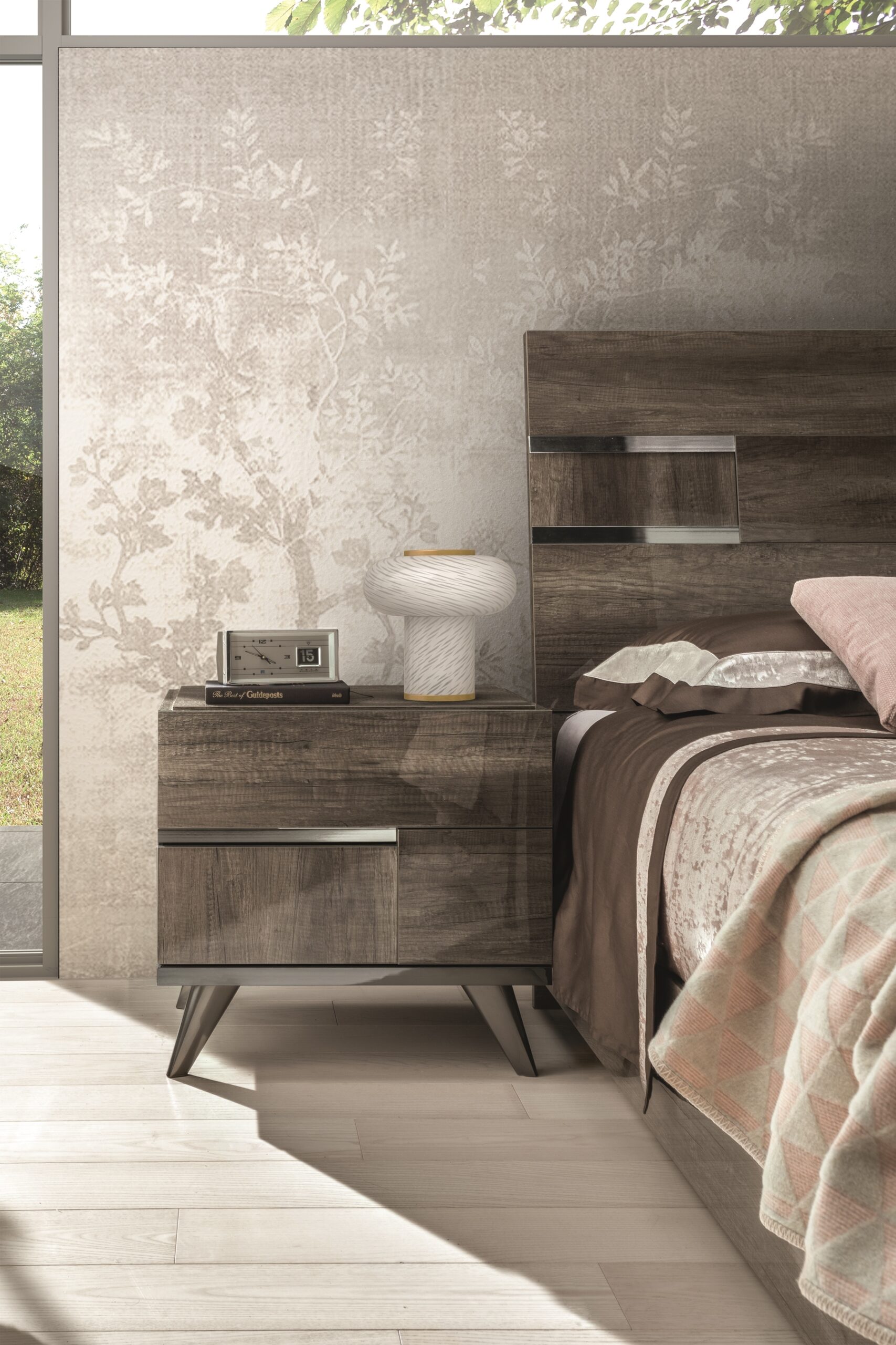 Medea Nightstand Gallery 1