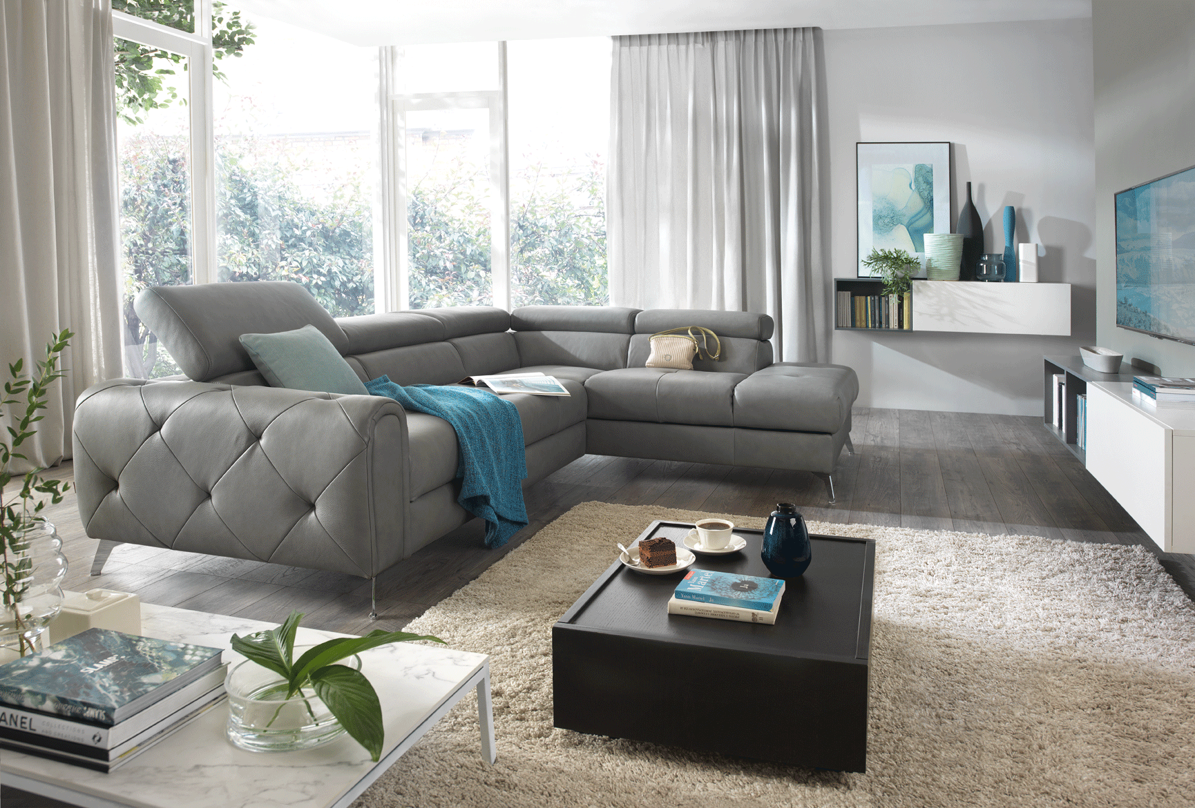 Camelia Sectional w/Bed and Storage Gallery 1