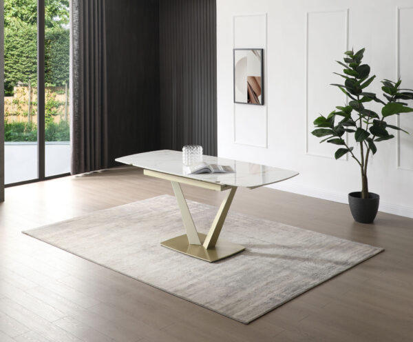 109 Table Golden with 2107 Chairs Gallery 3