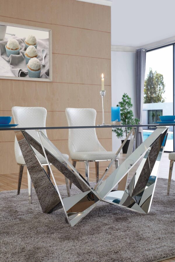 2061 Table and 6138 Chairs Gallery 3