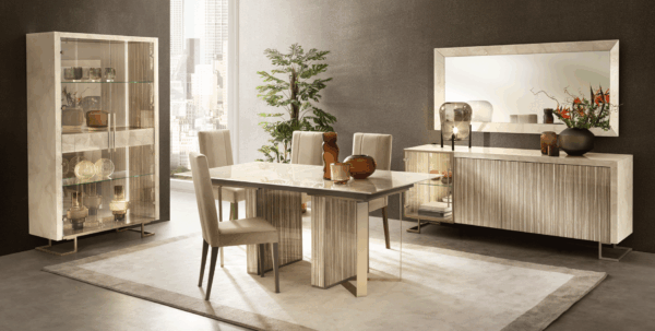 Luce Dining room Gallery 1
