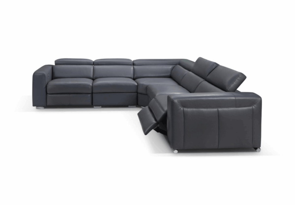 2919 Sectional w/ recliners Gallery 1