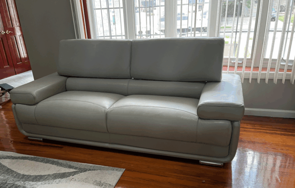 2119 Sofa, Loveseat, Chair Gallery 3